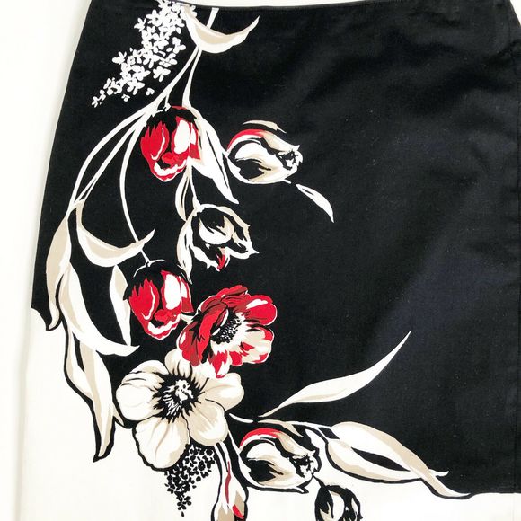 White House Black Market Skirt 8 Floral Career - Picture 2 of 7